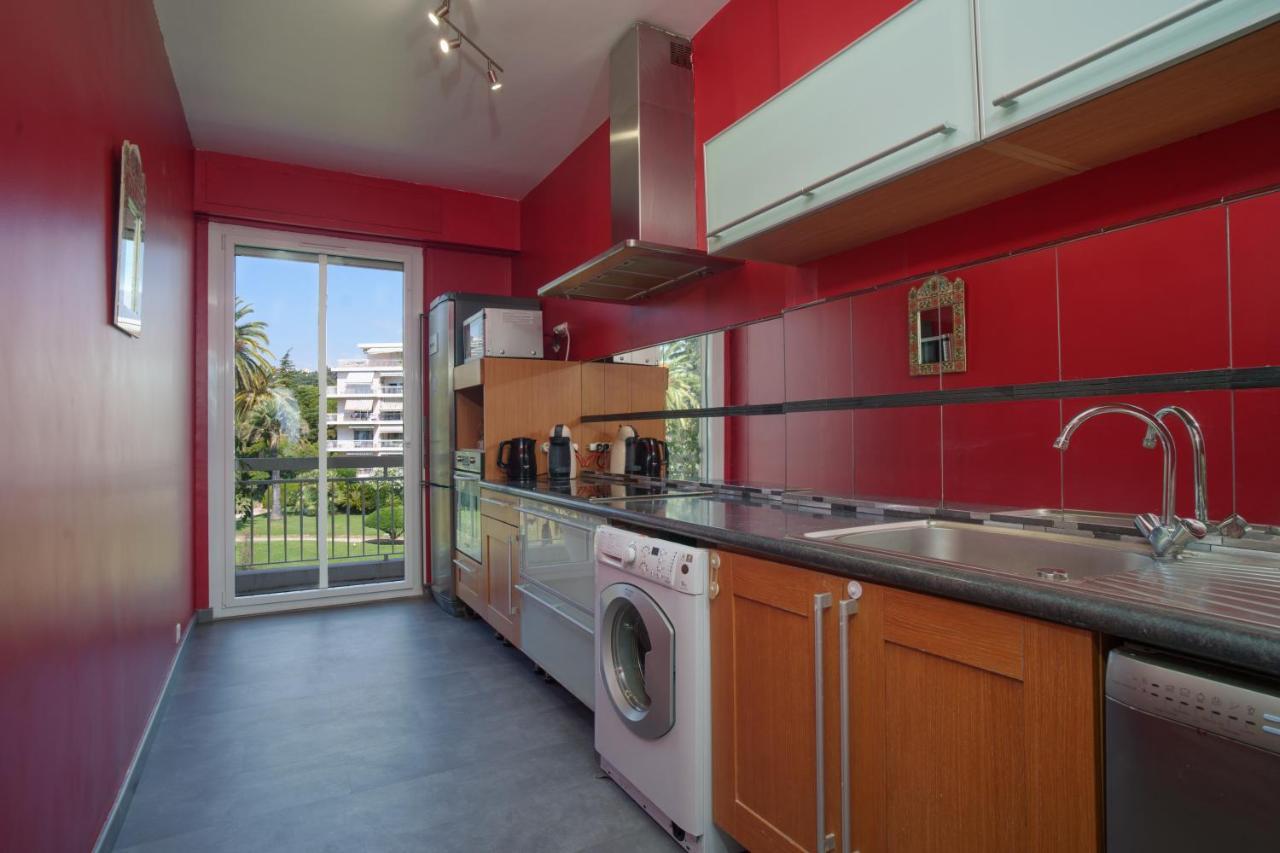 Superbe De 3 Pieces Renove Avec Vue Apartment Nizza
